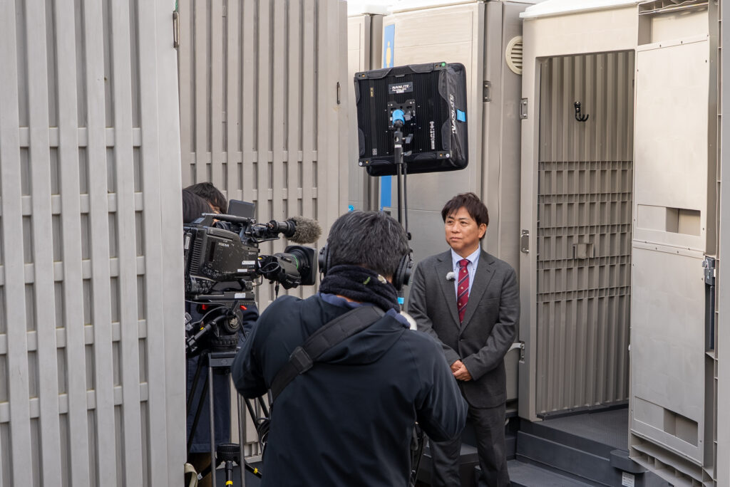 NHK「おはよう関西」元気な中小企業コーナー撮影のようす